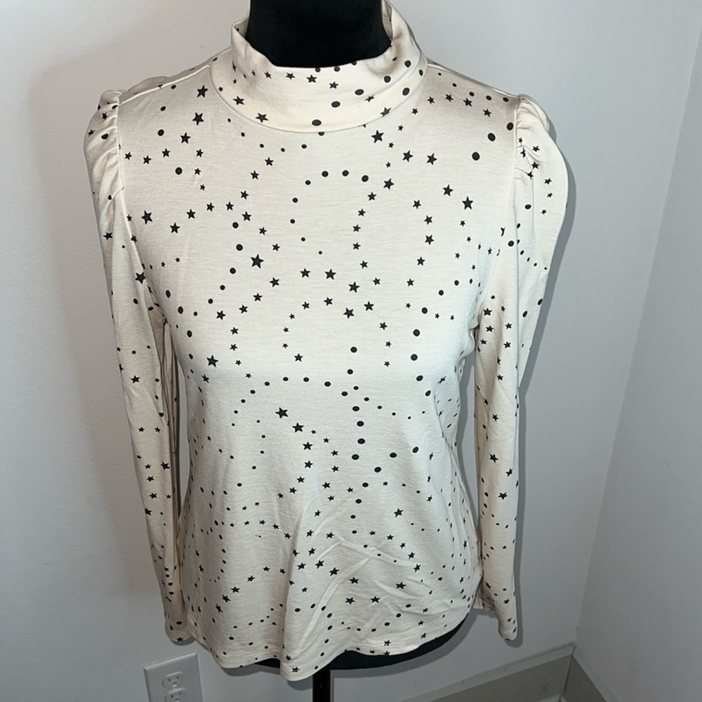 Ann Taylor Sz M ivory black stars print long‎ sleeve tee mock neck top